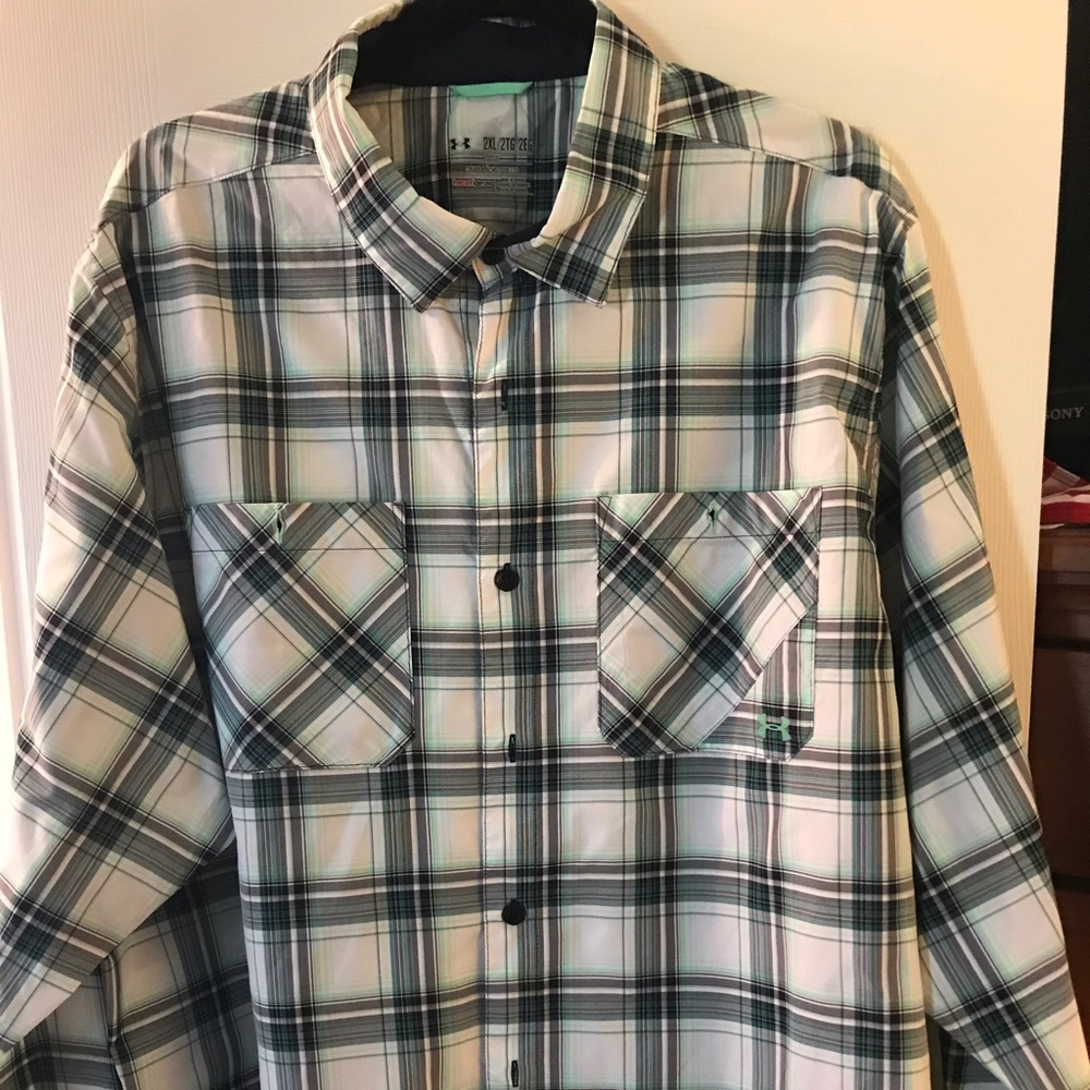 Under armour heatgear long sleeve button down